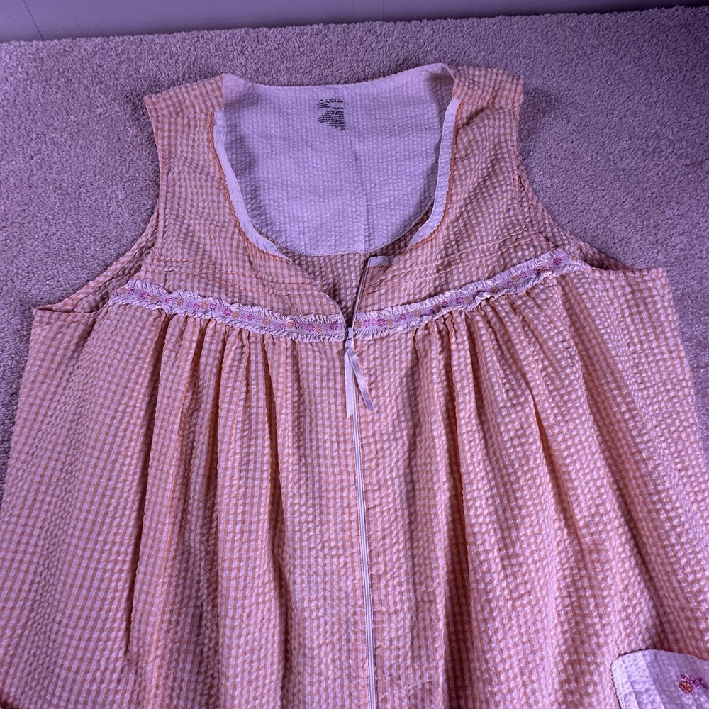 Secret Treasures Women's 2XL Orange Seersucker House Dress Zip Up pockets - Picture 3 of 5